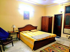 2 soverom, strykejern/-brett, wi-fi og sengetøy