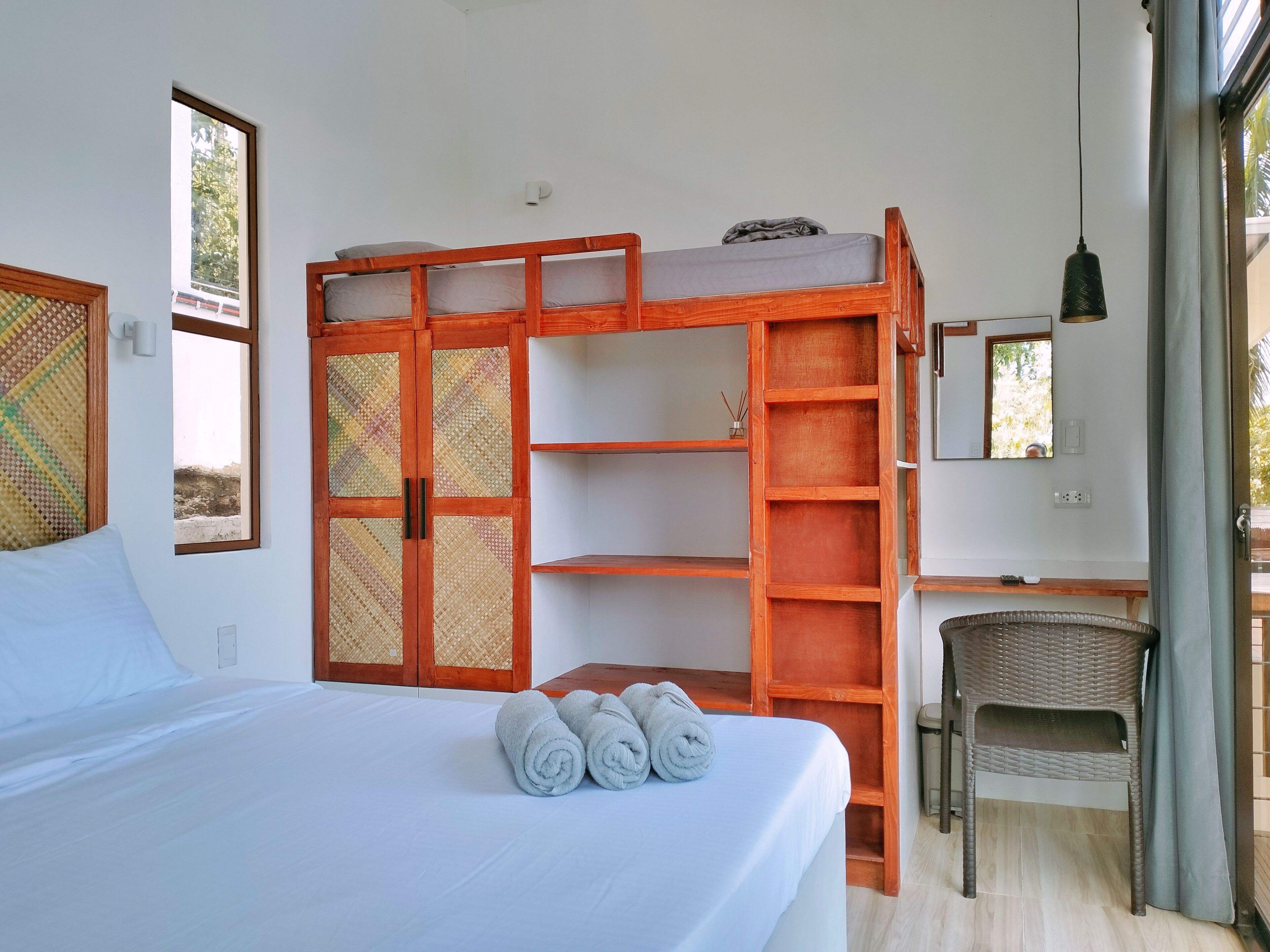 Mahogany Cabin at Las Terrazas de Barili. 1 Queen Bed plus 1 extra single bed.