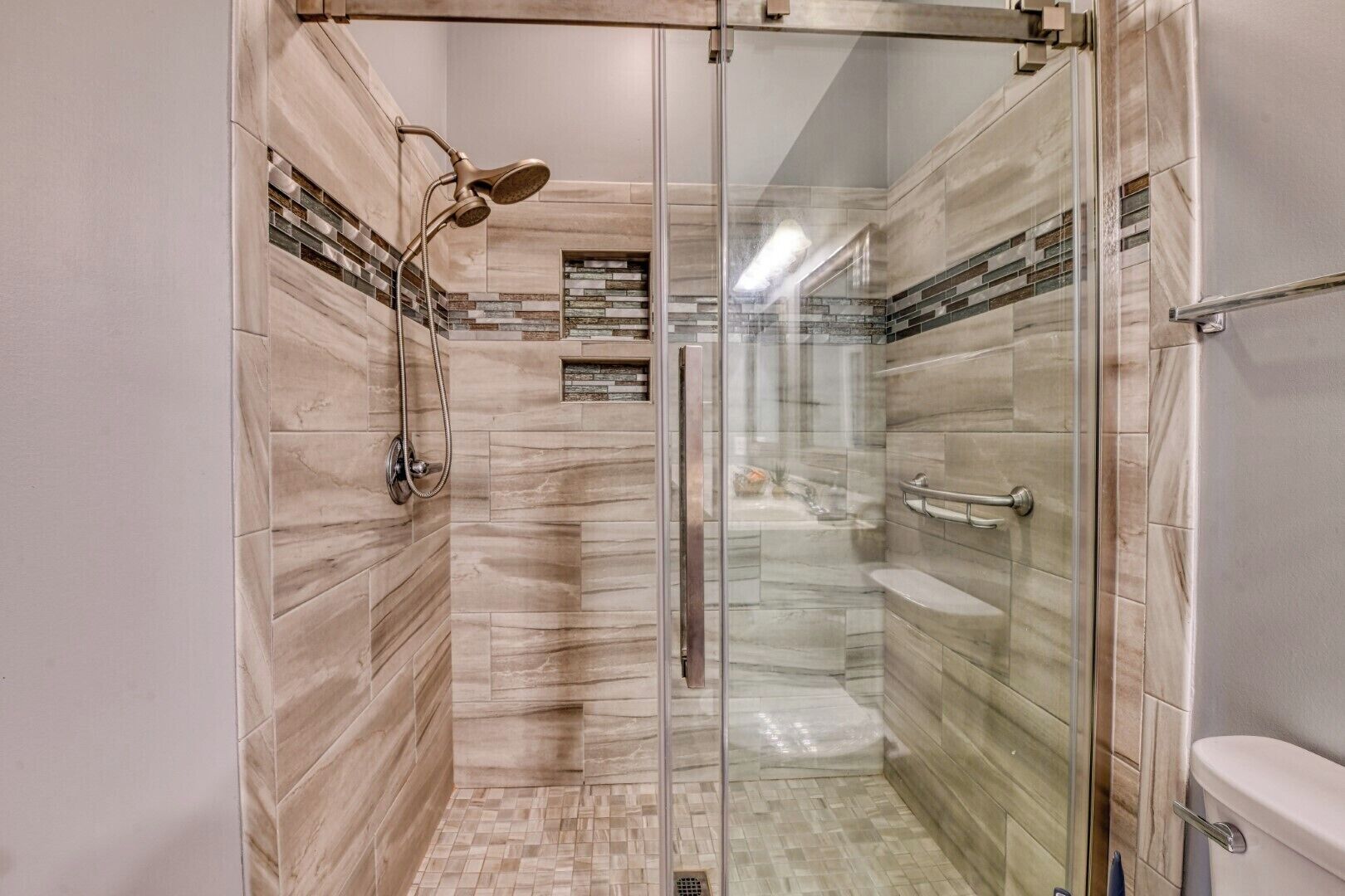 Douche, serviettes fournies