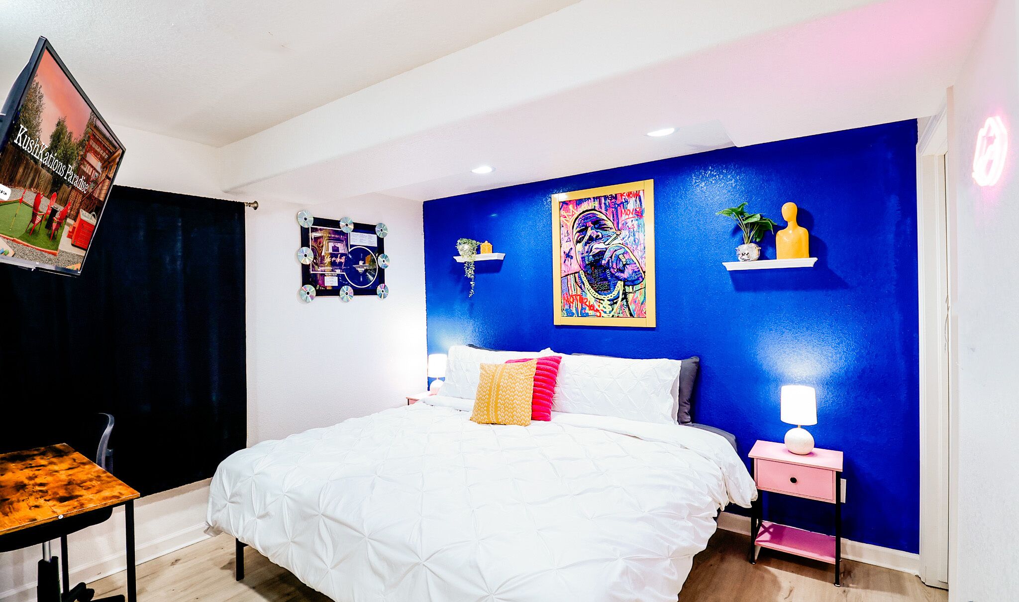 5 Schlafzimmer, Schreibtisch, Bügeleisen/Bügelbrett, kostenloses WLAN