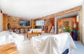 TV, peis og fotballspill