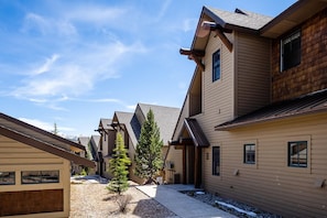 Condo, 3 Bedrooms | Exterior