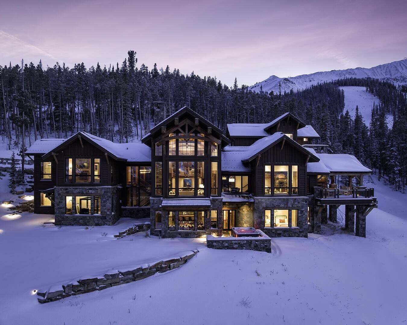 House, 6 Bedrooms | Exterior