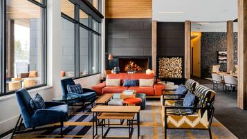 Condo, 2 Bedrooms | Interior