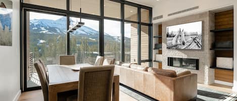 Condo, 2 Bedrooms | Living area