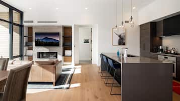 Condo, 2 Bedrooms | Private kitchen | Coffee/tea maker