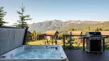 House, 3 Bedrooms | Property grounds