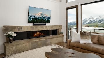 House, 3 Bedrooms | Living area