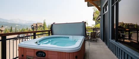 ChaumiÚre, 3 chambres | Baignoire à remous privée