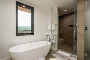 Maison en rangée, 5 chambres | Salle de bain | Serviettes fournies