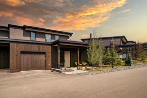 Townhome, 5 Bedrooms | Exterior - 12a Treeline 5 Bedroom Townhouse by Moonlight Basin Lodging (Big Sky)