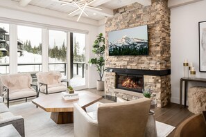 Maison mitoyenne, 4 chambres | Coin séjour