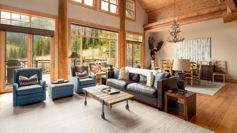 Penthouse 3 3 Bedroom Lodge by Moonlight Basin Lodging