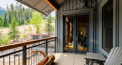 Penthouse 3 3 Bedroom Lodge by Moonlight Basin Lodging