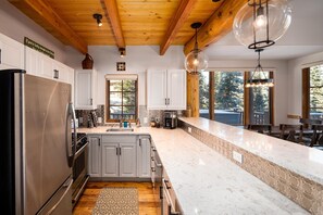 Hus - 4 sovrum | Eget kök | Kaffe- och tebryggare