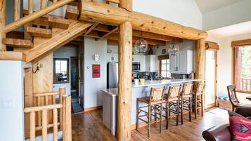 Rumah, 4 kamar tidur | Dapur pribadi | Mesin pembuat kopi/teh