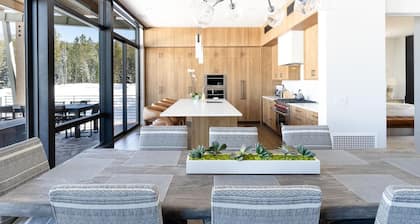 8c Jack Creek Cabin 4 Bedroom Home by Moonlight Basin Lodging