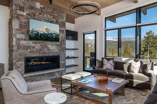 9 Deep Forest Drive 6 Bedroom Home by Moonlight Basin Lodging