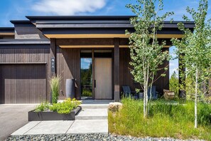 Townhome, 5 Bedrooms | Exterior - 6a Treeline Springs 5 Bedroom Home by Moonlight Basin Lodging (Big Sky)