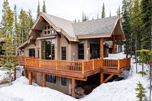 House, 4 Bedrooms | Exterior