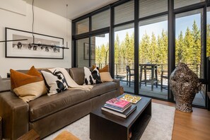 Apartment, 2 Schlafzimmer | Wohnbereich | Streaming-Dienste
