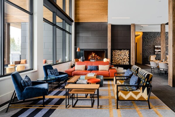 Condo, 1 Bedroom | Living area | Streaming services