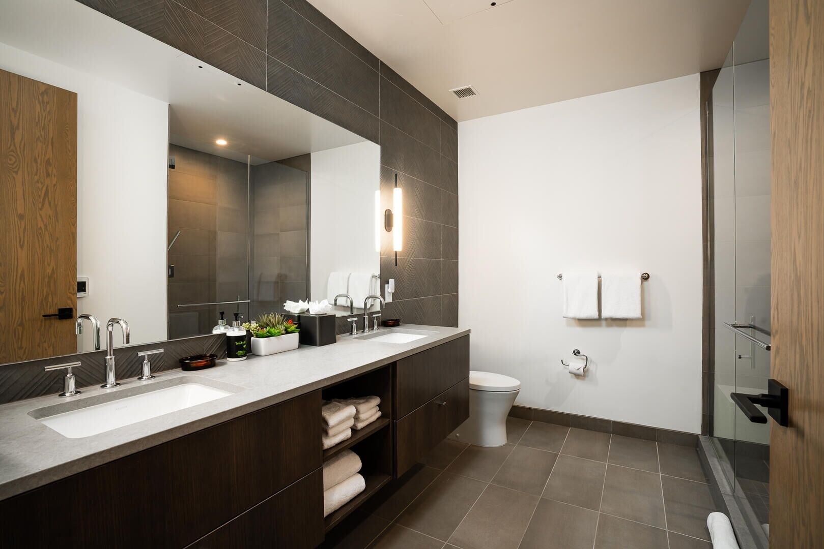 Condo, 1 Bedroom | Bathroom | Towels