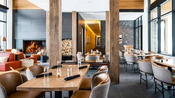 Condo, 1 Bedroom | Dining