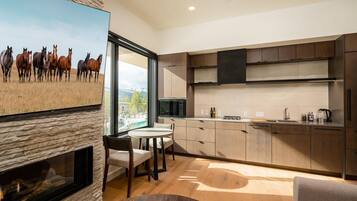 Condo, 1 Bedroom | Private kitchen | Coffee/tea maker