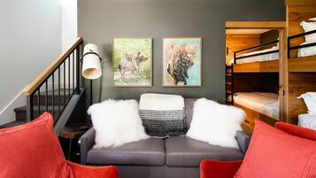 House, 3 Bedrooms | Interior