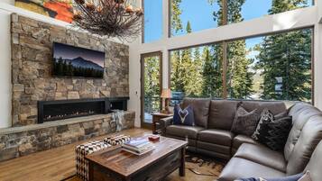 House, 3 Bedrooms | Living area