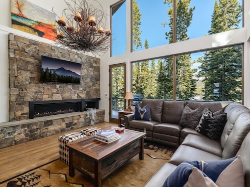 8 Alpine Bend 3 Bedroom Home by Moonlight Basin Lodging