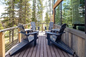 House, 3 Bedrooms | Balcony