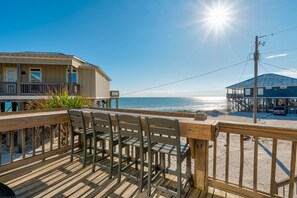 House, 4 Bedrooms | Balcony