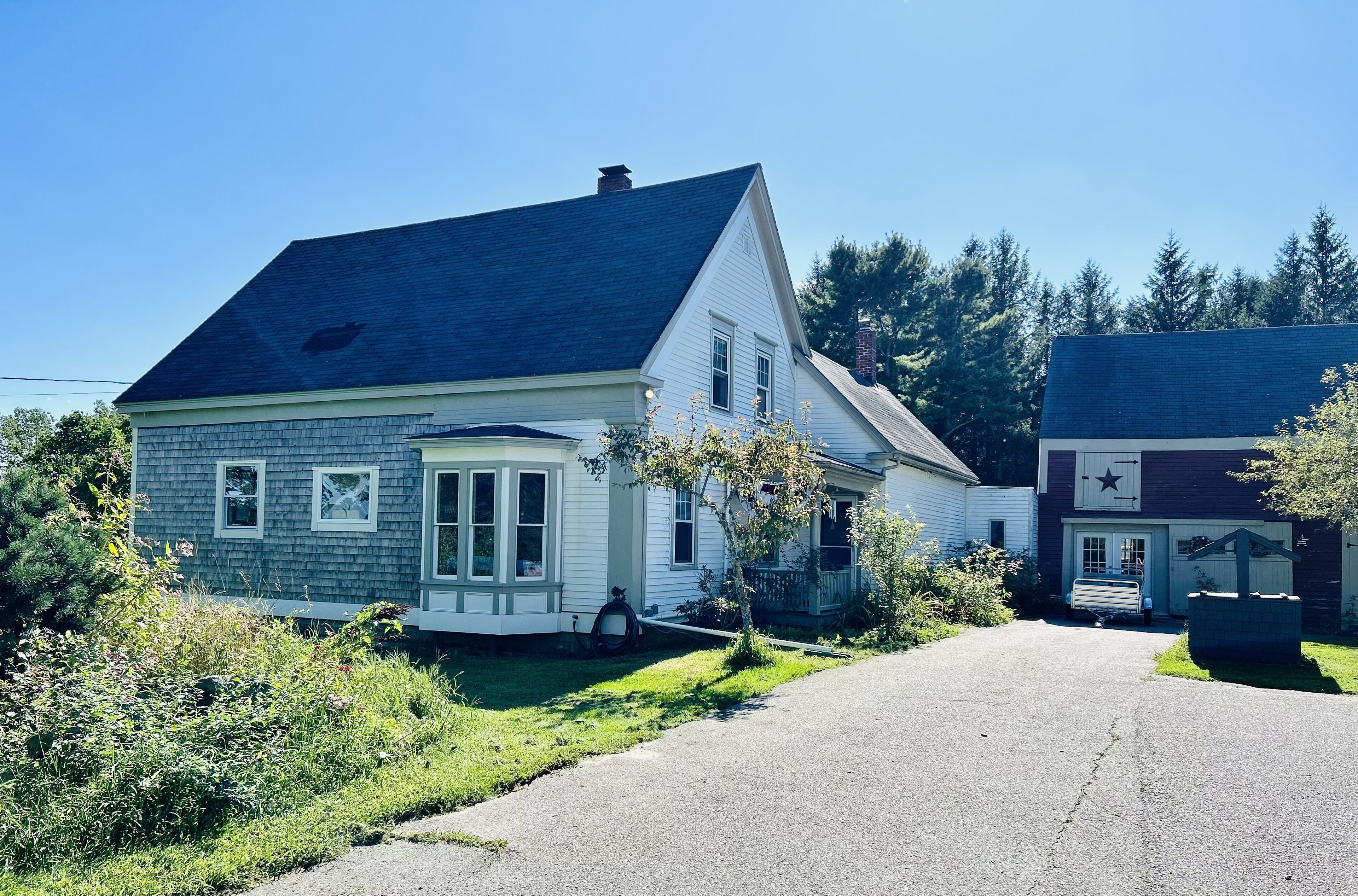 Fancy Farmhouse on the mid coast of Maine 