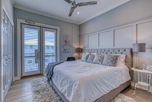 1 bedroom, desk, iron/ironing board, free WiFi - FantaSea On 30A - Gulf view / Deeded Beach Access / 3 Pools / End Unit (Santa Rosa Beach)