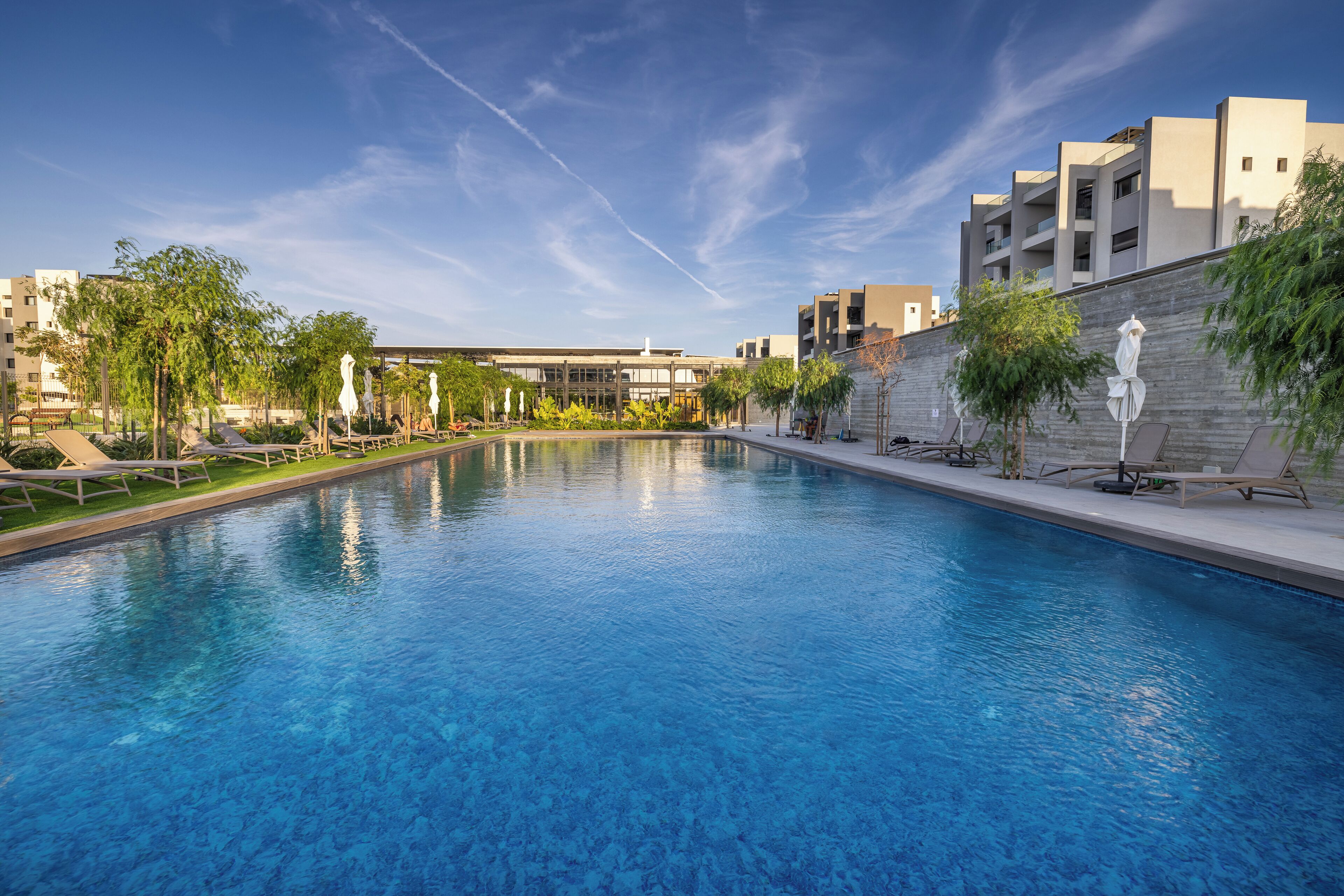 Seasonal outdoor pool