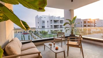 Basic Apartment | Balcony view