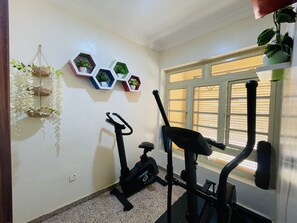 Deluxe Single Room | 1 bedroom, iron/ironing board, free WiFi