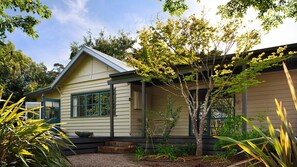 Exterior - Stanbridge House Daylesford- perfect escape, modern comforts (Daylesford)