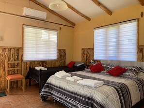 Huisje | 1 slaapkamer, een laptopwerkplek, gratis wifi, beddengoed