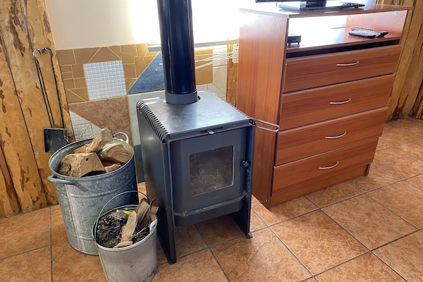 Cabin | 1 bedroom, laptop workspace, free WiFi, bed sheets