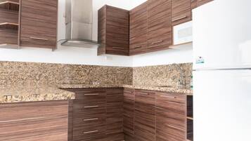 Comfort Suite | Private kitchen | Shared fridge