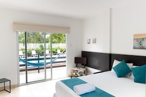 Double Room | Free WiFi, bed sheets - Ocean Blue Hotel (Manglaralto)