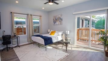 5 bedrooms, iron/ironing board, WiFi, bed sheets