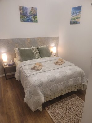 1 bedroom, iron/ironing board, free WiFi, bed sheets