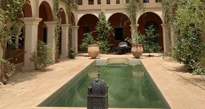 Riad Chant d'Etoiles