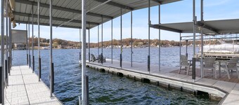 Sunset & Lake Views, Kayak, Outdoor Dining & Seats