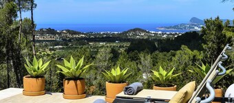 Villa Can Rafalet - Five Bedroom Villa, Sleeps 10