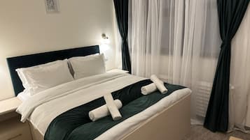 Classic Double Room | Hypo-allergenic bedding, memory-foam beds, minibar